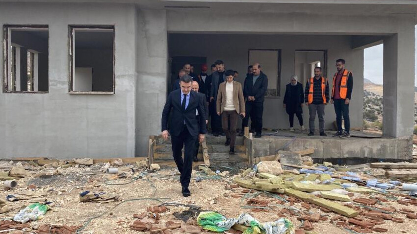 AFAD Başkanı Memiş’ten deprem konutları açıklaması: Yıl sonuna kadar 41 bin konutun inşasını tamamlamayı hedefliyoruz" AFAD Başkanı Memiş’ten deprem konutları açıklaması: Yıl sonuna kadar 41 bin konutun inşasını tamamlamayı hedefliyoruz"