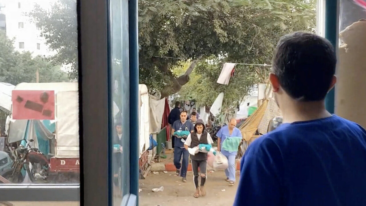 İsrail ordusu, baskın düzenlediği Şifa Hastanesi'nden kısmen çekildi İsrail ordusu, baskın düzenlediği Şifa Hastanesi'nden kısmen çekildi
