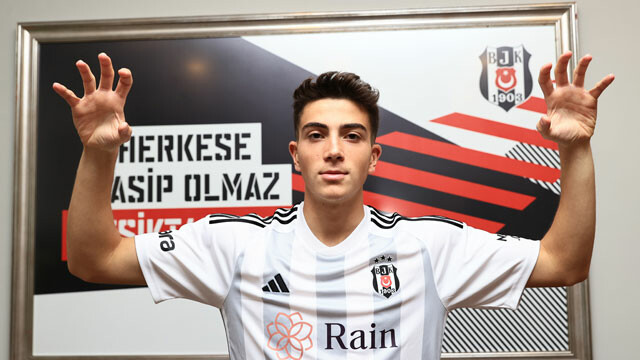 Beşiktaş Başkan Adayı Hasan Arat: Avrupa'nın 1 numarası olacağız, 2 yıldız yolda Beşiktaş Başkan Adayı Hasan Arat: Avrupa'nın 1 numarası olacağız, 2 yıldız yolda