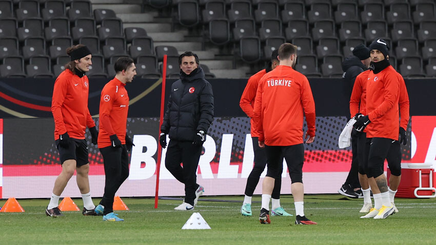 Vincenzo Montella: Almanya'daki Türkler'i gururlandırmak istiyoruz Vincenzo Montella: Almanya'daki Türkler'i gururlandırmak istiyoruz