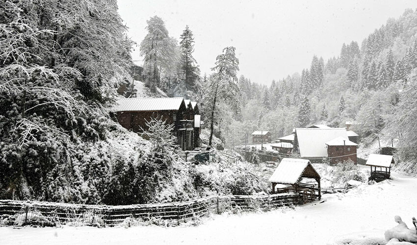 Kar yağışı etkisini gösterdi: Kartpostallık görüntüler ortaya çıktı