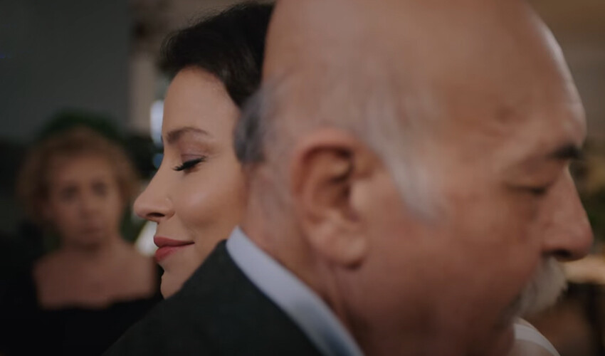Kızılcık Şerbeti dizisindeki sahne ‘hayal’ çıktı, seyirci deliye döndü Kızılcık Şerbeti dizisindeki sahne ‘hayal’ çıktı, seyirci deliye döndü
