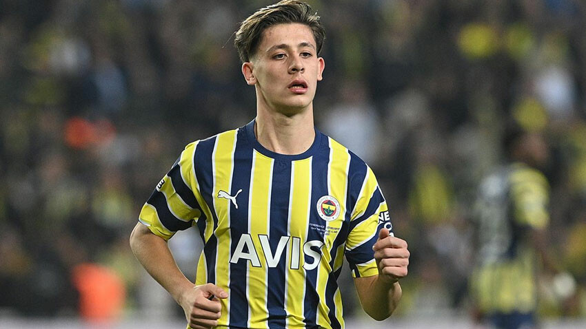 Real Madrid, Fenerbahçe'yi reddetti! Arda Güler İstanbul'a geldi işler karıştı Real Madrid, Fenerbahçe'yi reddetti! Arda Güler İstanbul'a geldi işler karıştı