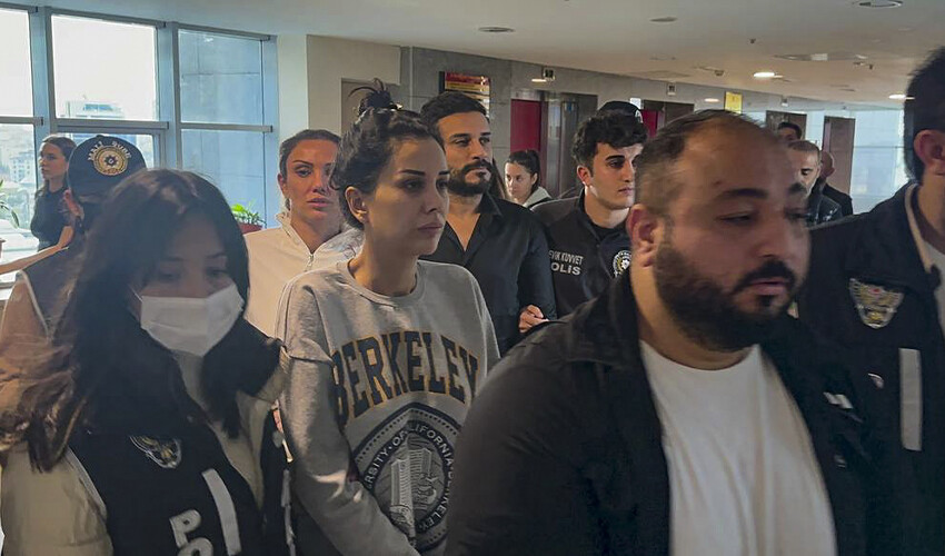 Polat çiftinin güzellik merkezinde skandal! Engin Polat’ın bir dava dosyası daha çıktı Polat çiftinin güzellik merkezinde skandal! Engin Polat’ın bir dava dosyası daha çıktı