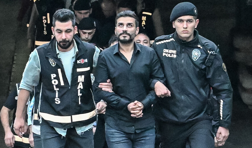 Polat çiftinin güzellik merkezinde skandal! Engin Polat’ın bir dava dosyası daha çıktı Polat çiftinin güzellik merkezinde skandal! Engin Polat’ın bir dava dosyası daha çıktı