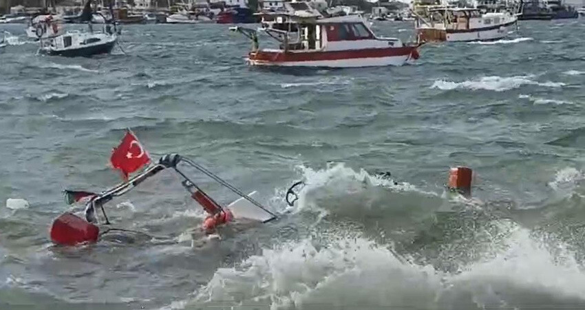 Meteoroloji uyardı, sağanak yolları göle çevirdi: İstanbul ve İzmir'de ev ve iş yerlerini su bastı