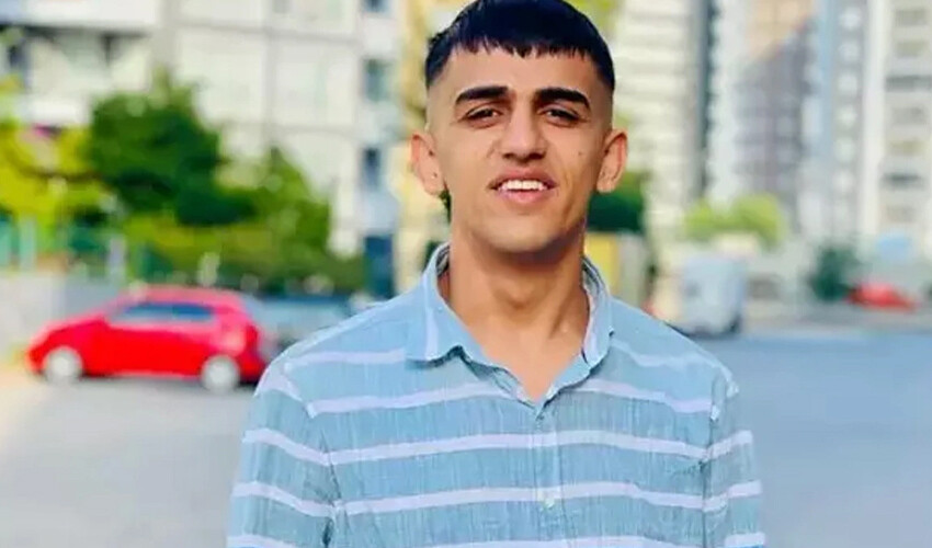 ‘Sıfır Bir’ dizisinin oyuncusu Ulaş Ünal uyuşturucu ticaretinden tutuklandı ‘Sıfır Bir’ dizisinin oyuncusu Ulaş Ünal uyuşturucu ticaretinden tutuklandı