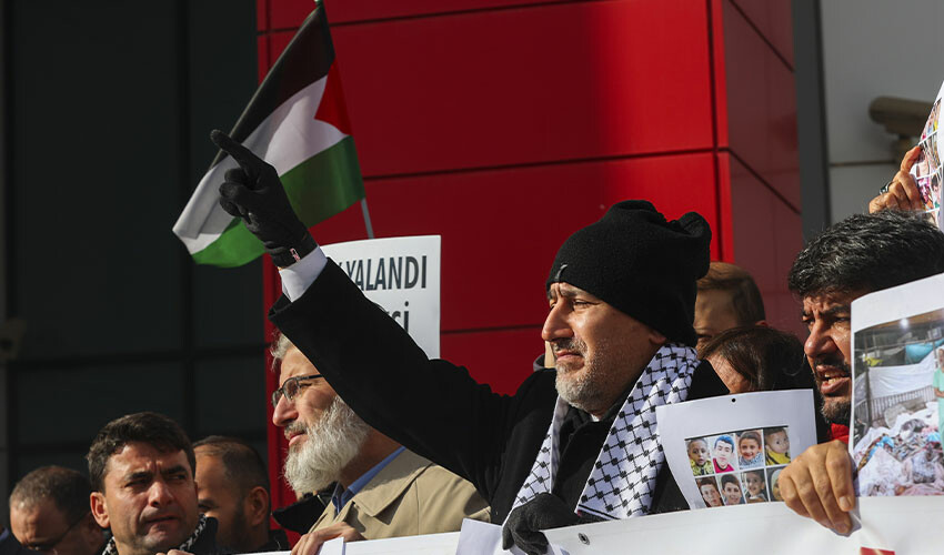 BM ofisi önünde İsrail protestosu: Gazzeli çocukların hakkını kim koruyacak? BM ofisi önünde İsrail protestosu: Gazzeli çocukların hakkını kim koruyacak?
