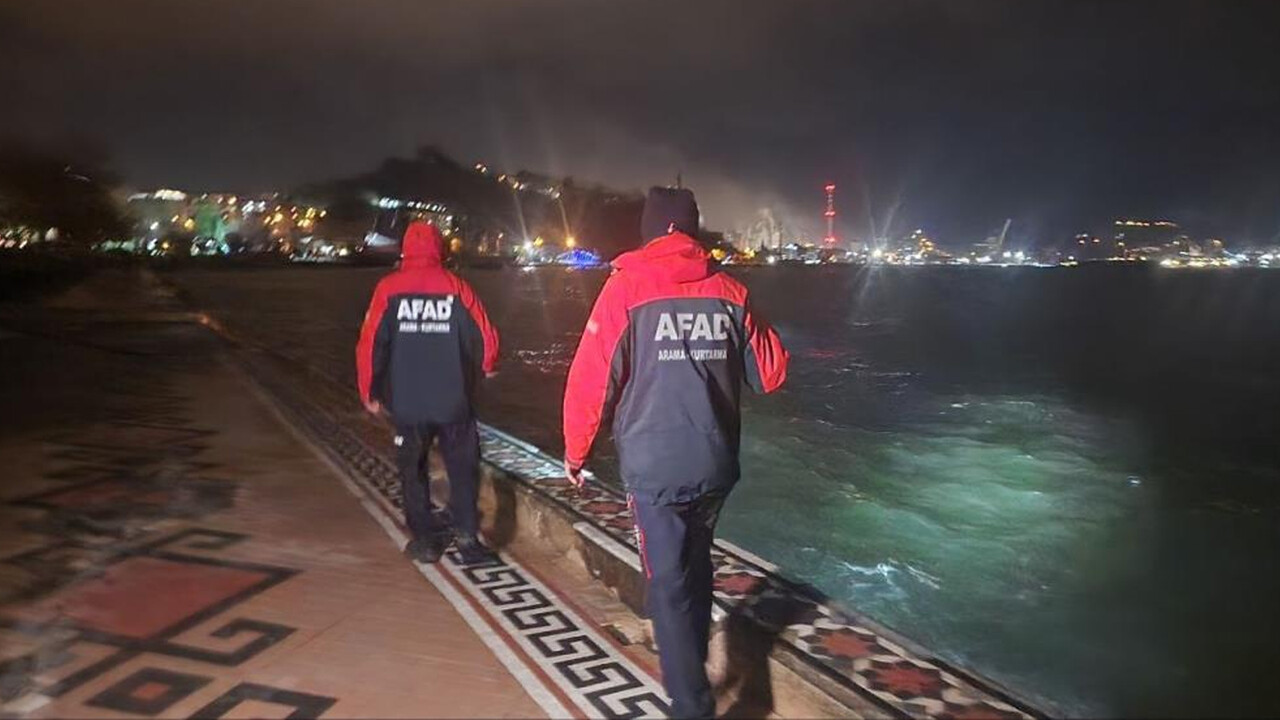 Zonguldak&#039;ta &#039;kol gördüm&#039; ihbarı, kayıp mürettebatı arayan ekipleri alarma geçirdi