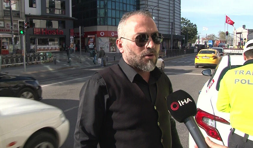 Kadıköy'de ceza yiyen sürücüden isyan! 'Kendi cebimden ödeyeceğim' Kadıköy'de ceza yiyen sürücüden isyan! 'Kendi cebimden ödeyeceğim'