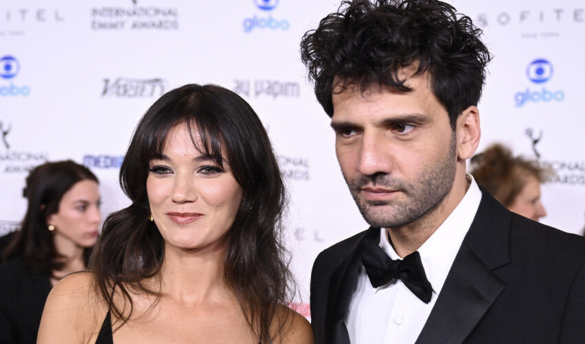 Kaan Urgancıoğlu’nun Emmy Ödülleri’ndeki imajına yorum yağdı: Yataktan kalkıp gelmiş gibi Kaan Urgancıoğlu’nun Emmy Ödülleri’ndeki imajına yorum yağdı: Yataktan kalkıp gelmiş gibi
