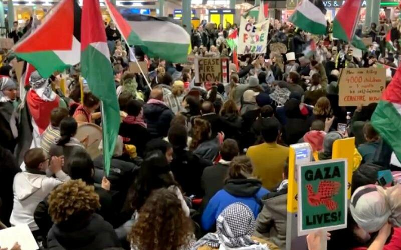 Hollanda’daki gurbetçiler İsrail’in katliamına sessiz kalmadı Hollanda’daki gurbetçiler İsrail’in katliamına sessiz kalmadı