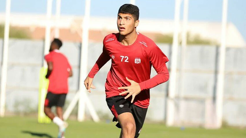 Batman'dan Fransız devine! Sivasspor'un genç yıldızı Yunus Emre Konak paylaşılamıyor Yunus Emre Konak
