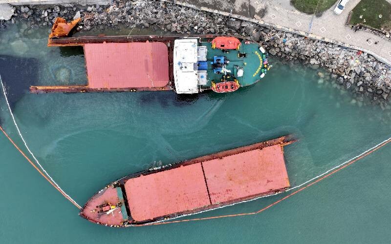 Zonguldak’ta kayıp mürettebatı arama çalışmaları 4’üncü gününde devam ediyor Zonguldak’ta kayıp mürettebatı arama çalışmaları 4’üncü gününde devam ediyor