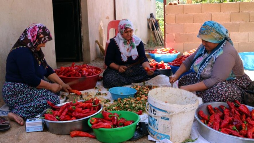 Ev hanımları nasıl emekli olabilir? Ev hanımlarına emeklilik şartları!