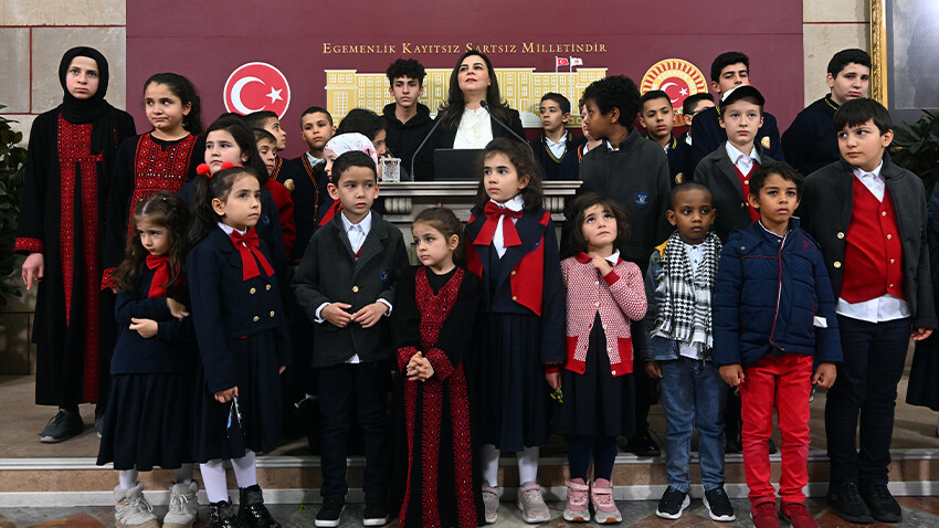 AK Parti'li Durgut: Gazze'deki dramı izleyenlerin çocuk haklarından bahsetmeye hakkı yok!