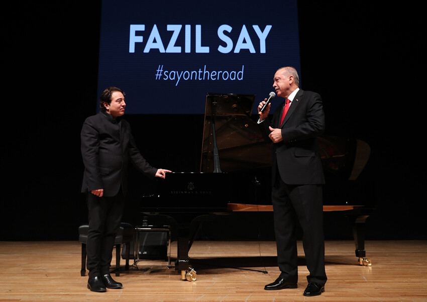 Fazıl Say’ın Erdoğan paylaşımı gündem oldu: Macar dostunun uyarısını aktardı: ABD ve Almanya ne diyorsa… Fazıl Say’ın Erdoğan paylaşımı gündem oldu: Macar dostunun uyarısını aktardı: ABD ve Almanya ne diyorsa…