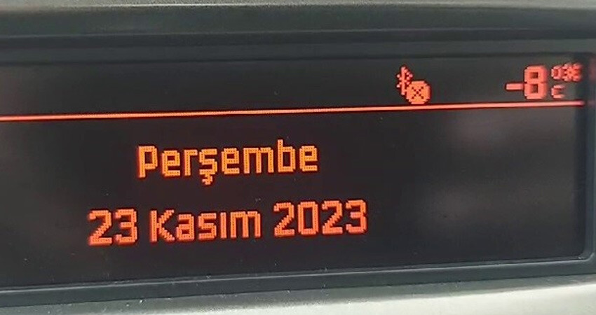 Uyarıların ardından Doğu Anadolu buz kesti: Termometreler eksi 16'yı gördü Uyarıların ardından Doğu Anadolu buz kesti: Termometreler eksi 16'yı gördü