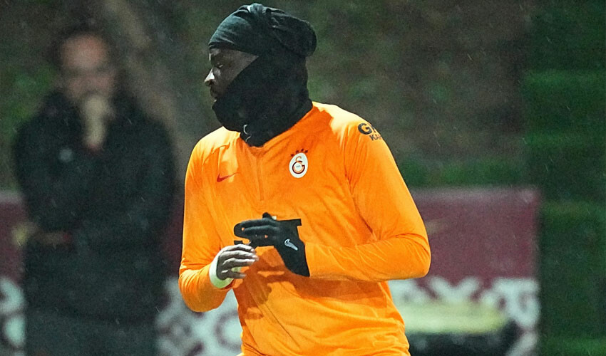 Okan Buruk'tan Ndombele kararı! Fransız orta saha göze girdi | Galatasaray haberleri Galatasaray