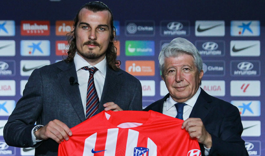 Çağlar Söyüncü Süper Lig'e kiralanıyor! Milli oyuncu Atletico Madrid'den ayrılacak Çağlar Söyüncü Süper Lig'e kiralanıyor! Milli oyuncu Atletico Madrid'den ayrılacak