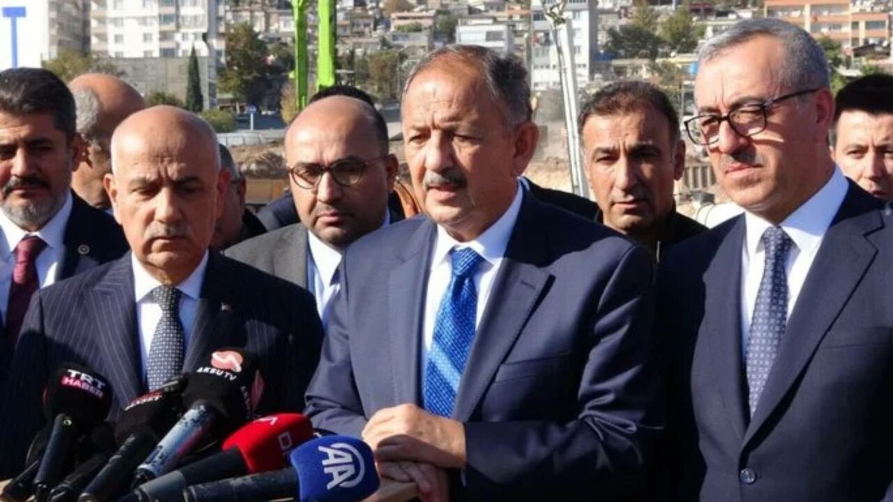 Bakan Özhaseki açıkladı! Yerinde Dönüşüm Projesi'ne rekor başvuru Bakan Özhaseki açıkladı! Yerinde Dönüşüm Projesi'ne rekor başvuru