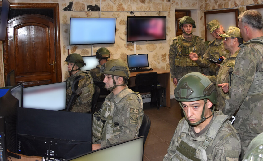 PKK'ya sınır ötesinde büyük darbe! 3 ayda 649 terörist etkisiz hale getirildi PKK'ya sınır ötesinde büyük darbe! 3 ayda 649 terörist etkisiz hale getirildi