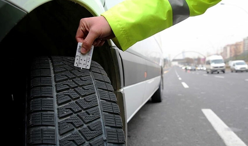 Sürücüler dikkat, kış lastiği uygulaması erken başladı: Cezası 2 bin 568 TL! Sürücüler dikkat, kış lastiği uygulaması erken başladı: Cezası 2 bin 568 TL!