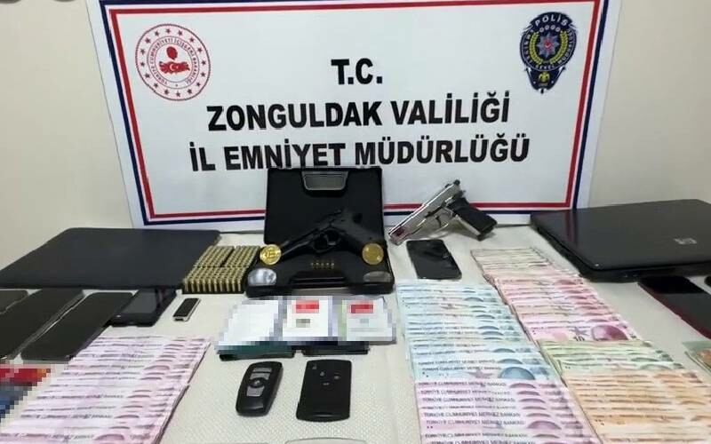 Zonguldak’ta 10 milyon liralık kripto vurgunu Zonguldak’ta 10 milyon liralık kripto vurgunu