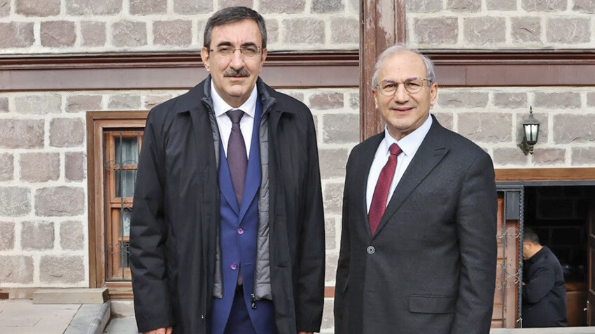 Cevdet Yılmaz açıkladı: Asgari ücret dengeli olacak