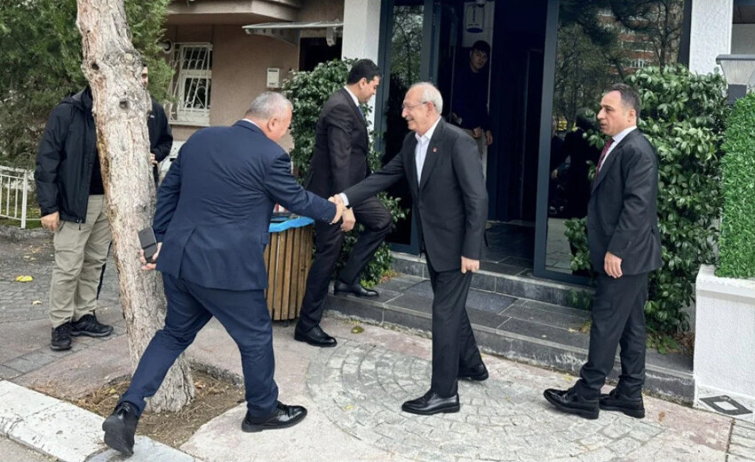 Kılıçdaroğlu'nun Ankara'da tuttuğu ofis hareketlendi: Uysal ziyareti sosyal medyadan paylaştı Kılıçdaroğlu'nun Ankara'da tuttuğu ofis hareketlendi: Uysal ziyareti sosyal medyadan paylaştı