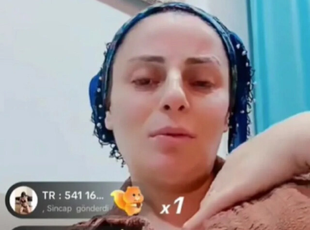 Müstehcen yayınlar nedeniyle gözaltına alınan ‘Laz Kızı’ yaptığı rezaleti savundu Müstehcen yayınlar nedeniyle gözaltına alınan ‘Laz Kızı’ yaptığı rezaleti savundu