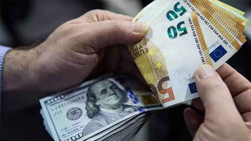 Dolar ve Euro'da yeni rekor seviye! Uzmanlar kritik seviyeleri açıkladı: İşte döviz kurlarında son durum... Dolar ve Euro'da yeni rekor seviye! Uzmanlar kritik seviyeleri açıkladı: İşte döviz kurlarında son durum...