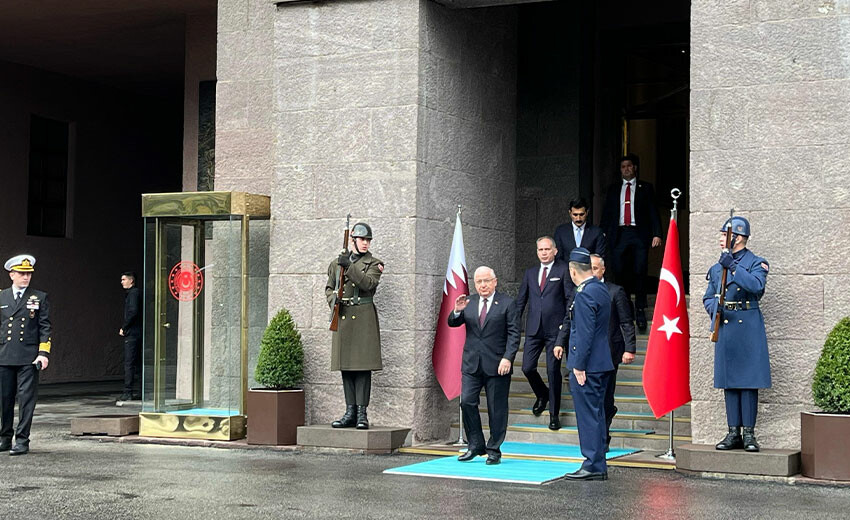 Bakan Güler, Katar Savunma Bakanı Al-Attiyah ile bir arada Bakan Güler, Katar Savunma Bakanı Al-Attiyah ile bir arada