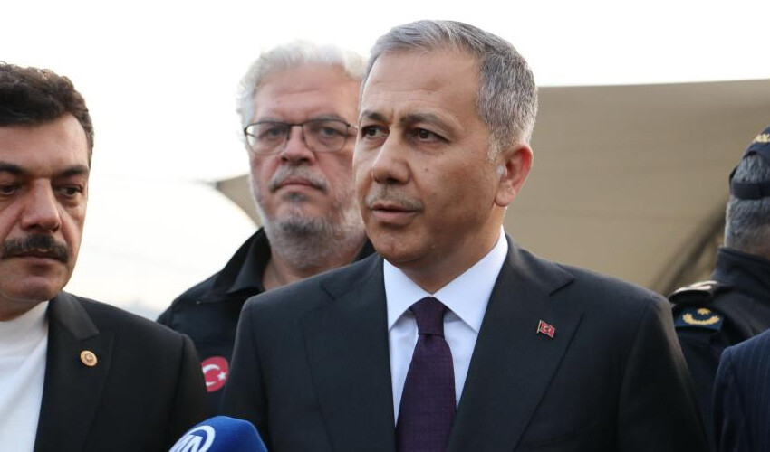Bakan Yerlikaya'dan kayıp denizcilere ilişkin açıklama: Şu ana kadar herhangi bir emareye rastlamadık Bakan Yerlikaya'dan kayıp denizcilere ilişkin açıklama: Şu ana kadar herhangi bir emareye rastlamadık