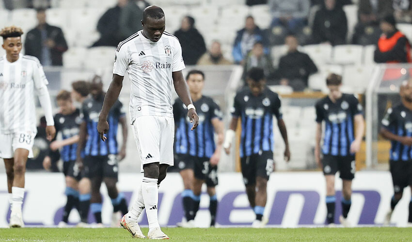 Nihat Kahveci tarihi hezimet sonrası çıldırdı: Cuma sabahına kadar gol yedik! Nihat Kahveci tarihi hezimet sonrası çıldırdı: Cuma sabahına kadar gol yedik!