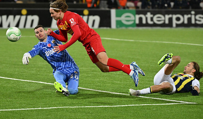 Nihat Kahveci tarihi hezimet sonrası çıldırdı: Cuma sabahına kadar gol yedik! Nihat Kahveci tarihi hezimet sonrası çıldırdı: Cuma sabahına kadar gol yedik!