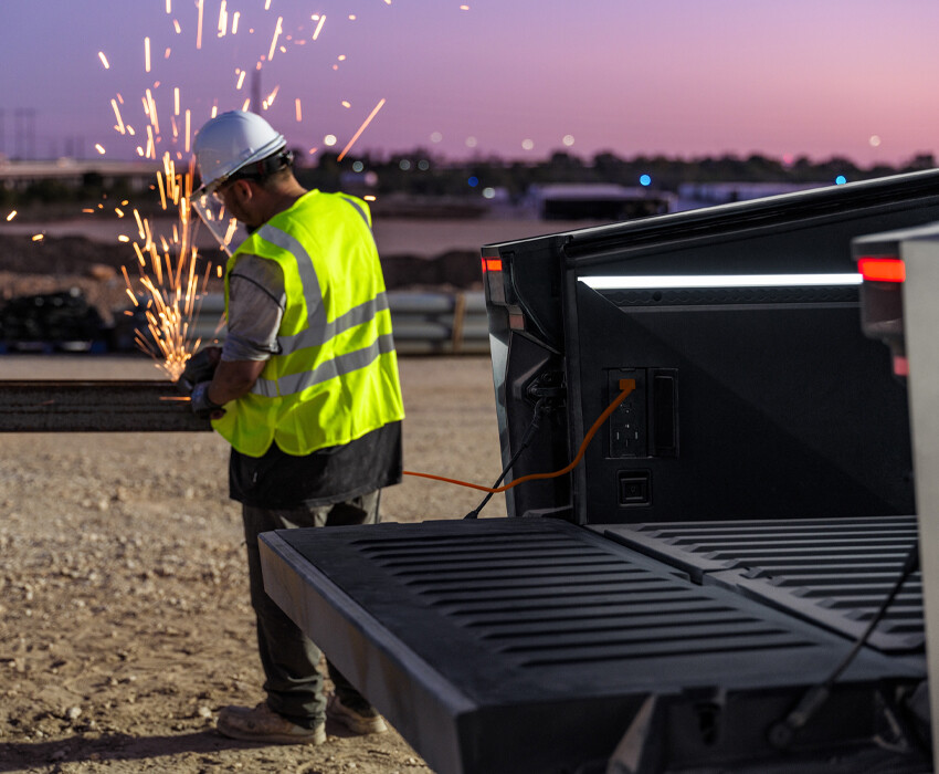 tesla cybertruck şarj