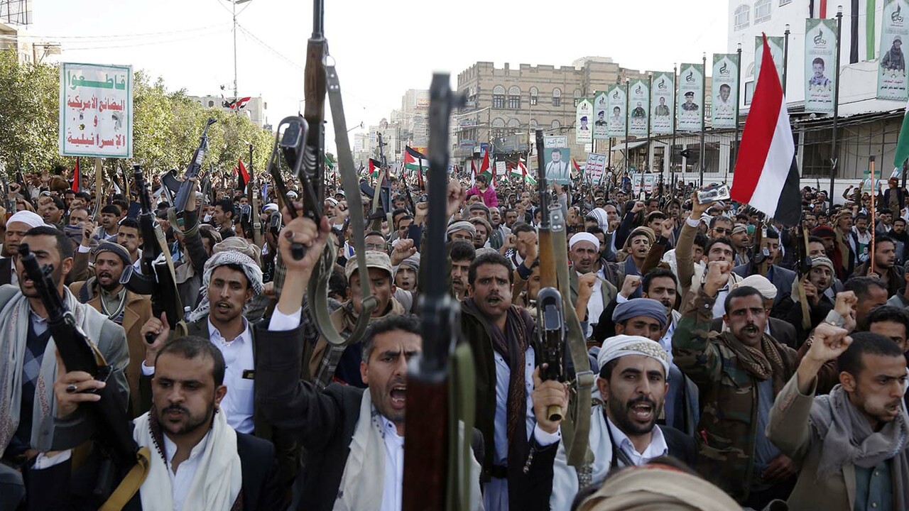 Yemen'den İsrail'e göz dağı! Silahlarla sokağa çıktılar Yemen'den İsrail'e göz dağı! Silahlarla sokağa çıktılar