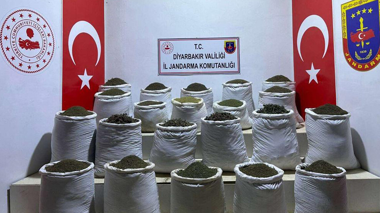 Diyarbakır&#039;da terörün finans kaynağına darbe: 1 ton 148 kg esrar ele geçirildi