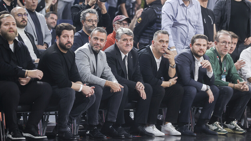 Beşiktaş Emlakjet Real Madrid'i deviren Fenerbahçe Beko'ya derbide galip Beşiktaş Emlakjet Real Madrid'i deviren Fenerbahçe Beko'ya derbide galip