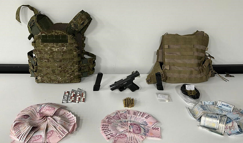 Suç örgütü lideri Ayhan Bora Kaplan'ın yeğeni de tutuklandı Suç örgütü lideri Ayhan Bora Kaplan'ın yeğeni de tutuklandı