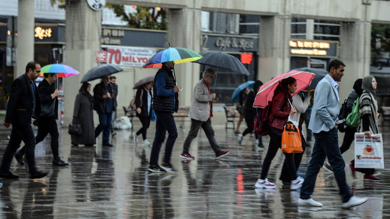 Gök gürültülü ve kuvvetli geliyor! Meteoroloji&#039;den İstanbul dahil 4 kente sarı kodlu uyarı