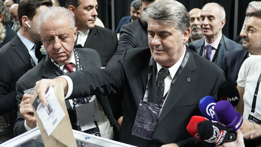 Serdal Adalı mı, Hasan Arat mı? Beşiktaş seçiminde oy sayımına geçildi Serdal Adalı mı, Hasan Arat mı? Beşiktaş seçiminde oy sayımına geçildi