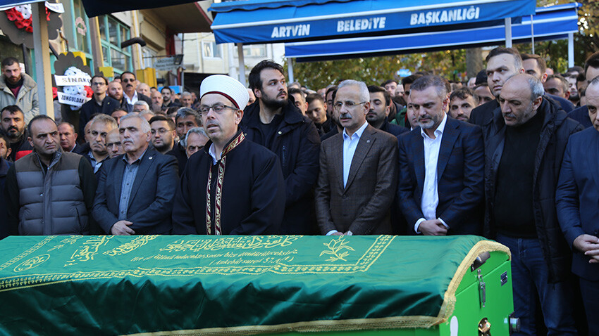 AK Parti Gençlik Kolları Başkanı İslamoğlu son yolculuğuna uğurlandı