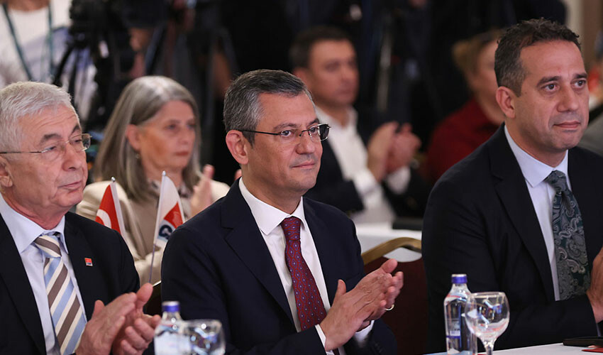 CHP 3 günlük kampı tamamladı! Özgür Özel herkesten özür diledi CHP 3 günlük kampı tamamladı! Özgür Özel herkesten özür diledi