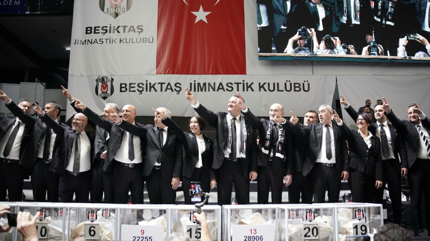 Beşiktaş Hasan Arat dedi! Siyah-Beyazlı camianın 35. başkanı seçildi Beşiktaş Hasan Arat dedi! Siyah-Beyazlı camianın 35. başkanı seçildi