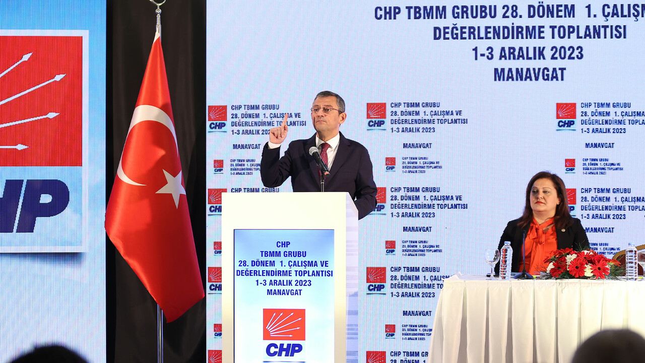 CHP 3 günlük kampı tamamladı! Özgür Özel herkesten özür diledi