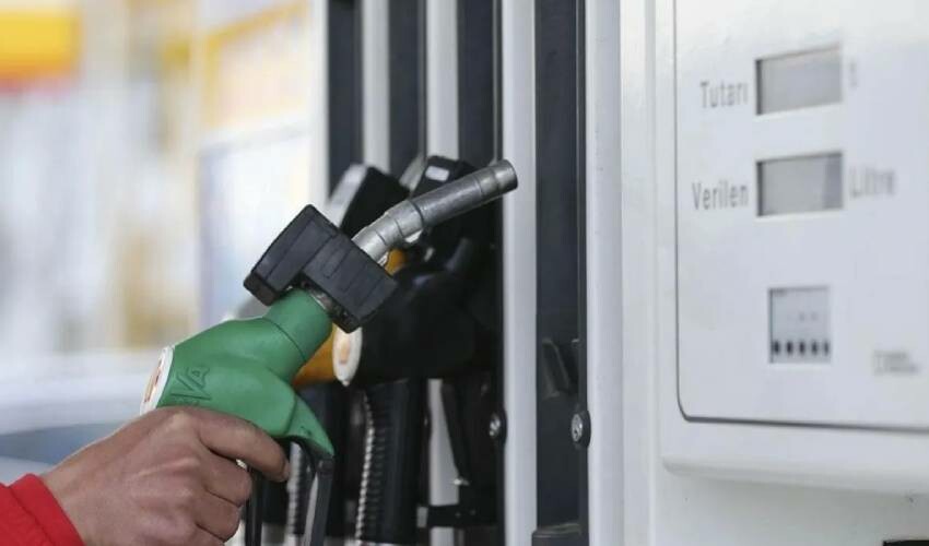 Araç sahipleri dikkat! Brent petrol düştü akaryakıta indirim gözüktü: İşte güncel benzin ve motorin fiyatları