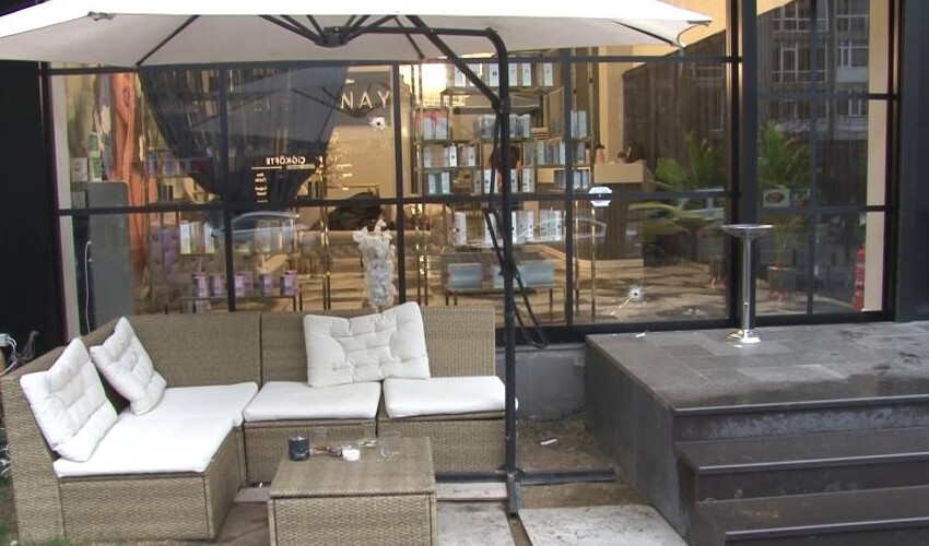 Bir gün arayla iki saldırı! Ece Ronay’ın Kadıköy’deki güzellik merkezi kurşunlandı