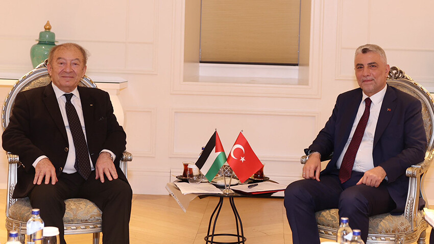 Bakan Bolat: Türk milleti tarih boyunca Kudüs'ü kalbi, Mescid-i Aksa'yı kıblesi bilmiştir Bakan Bolat: Türk milleti tarih boyunca Kudüs'ü kalbi, Mescid-i Aksa'yı kıblesi bilmiştir